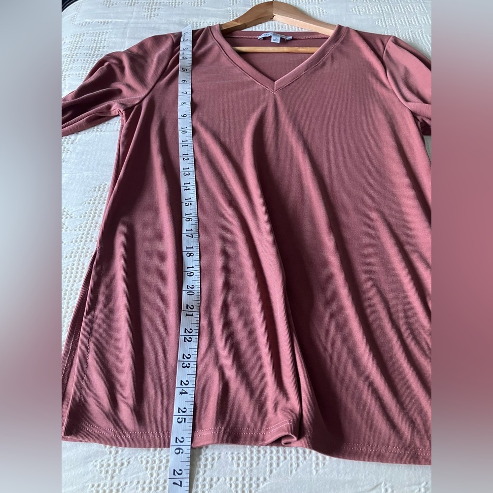 GREEN ENVELOPE Mauve Micro Ribbed V-Neck 3/4 Sleeve Top Size S - Picture 8 of 10